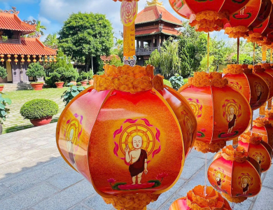 Thực Hiện Lồng Đèn Lục Giác Vesak 2025