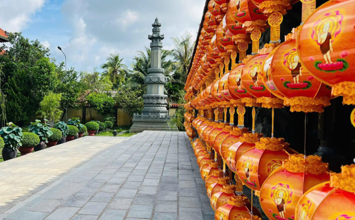 Thực Hiện Lồng Đèn Lục Giác Vesak 2025