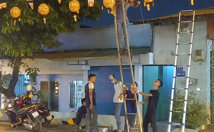 Thầy Thích Nguyện Truyền